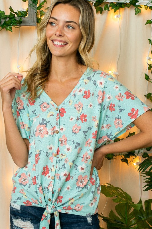 FLORAL TRIBLEND BUTTON FRONT TOP