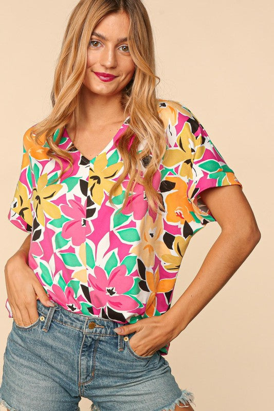 PLUS FLORAL LOOSE FIT SHORT SLEEVE KNIT TOP