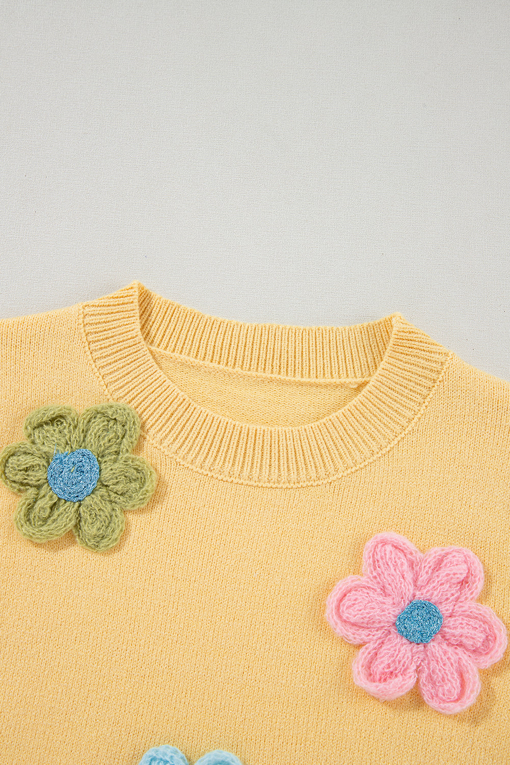 Yellow Cream Cute Flower Applique Short Sleeve Sweater