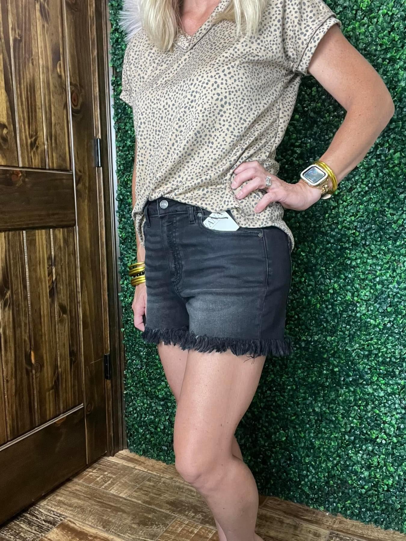 Black Acid Wash Denim Shorts (REG & PLUS)